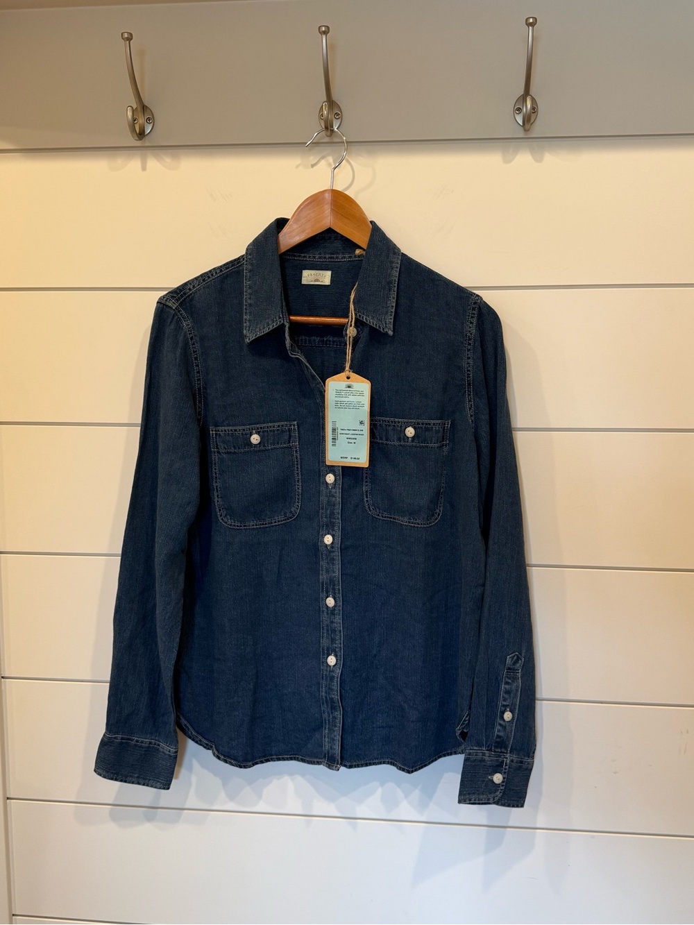 NWT Faherty Chambray Woven Spread Collar Long Sleeve Button Front Shirt - Picture 3 of 9